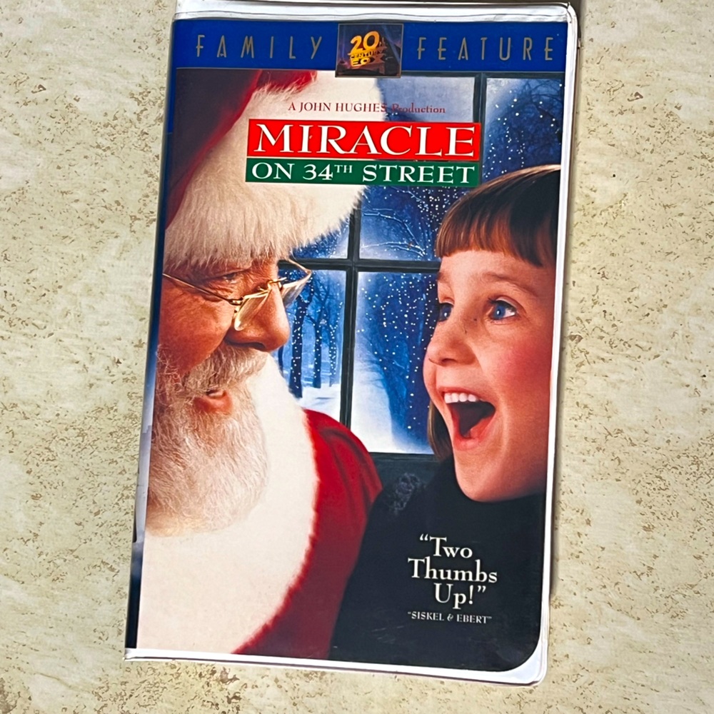 Miracle on 34th Street. VHS.